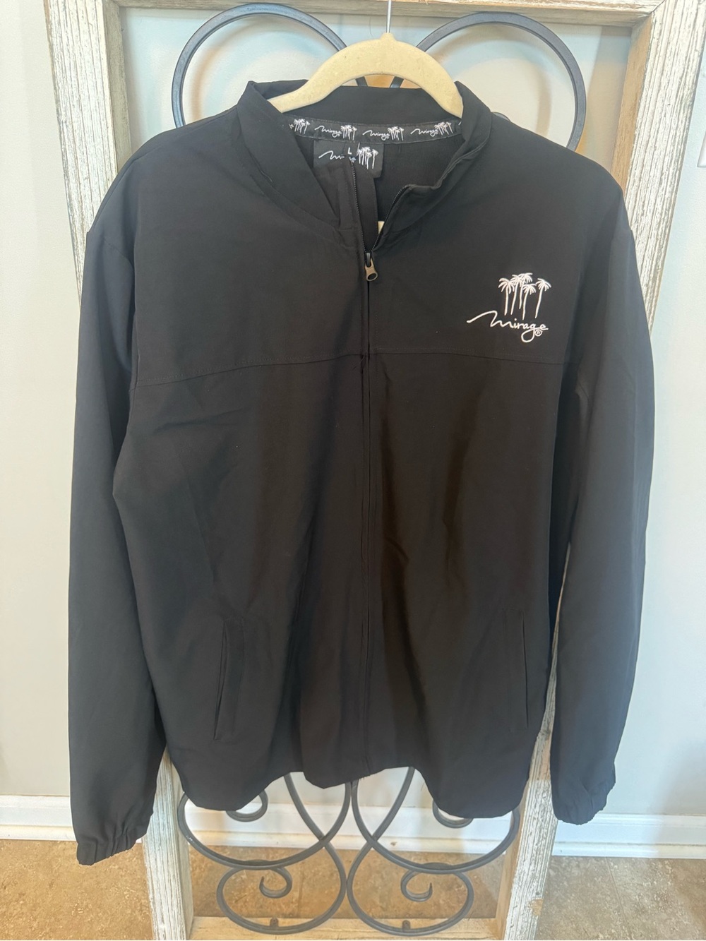Mirage Las Vegas Black Lightweight Full Zip Jacket Palm Tree Logo Size L